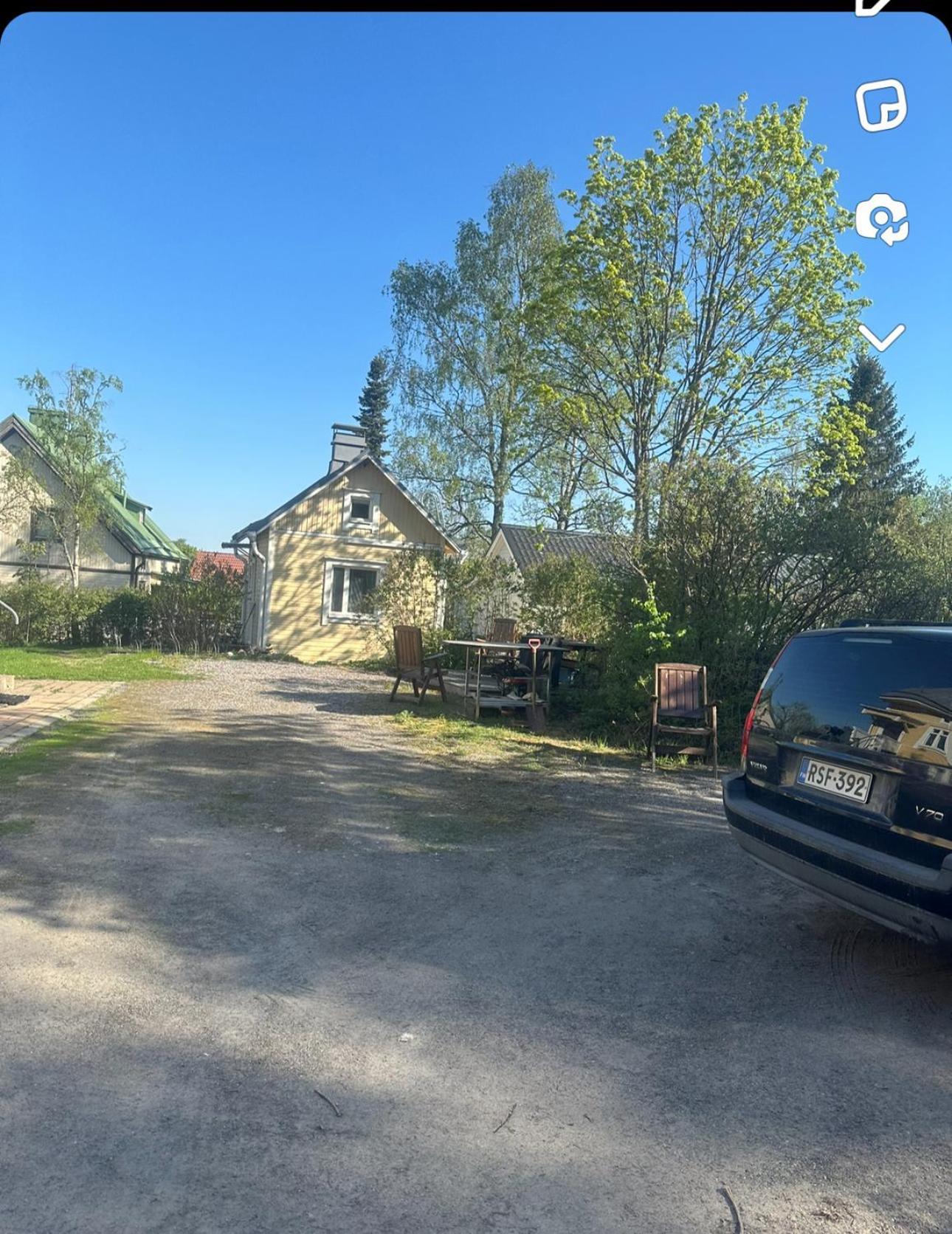 Yksioe Laehellae Kupittaa Rautatieasemaa * Turku